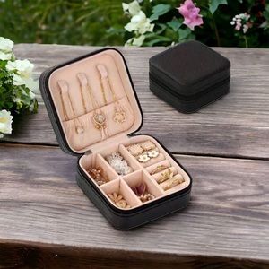 Mini Jewelry Box Portable Travel Jewelry Storage Box, PU Leather Small Organizer